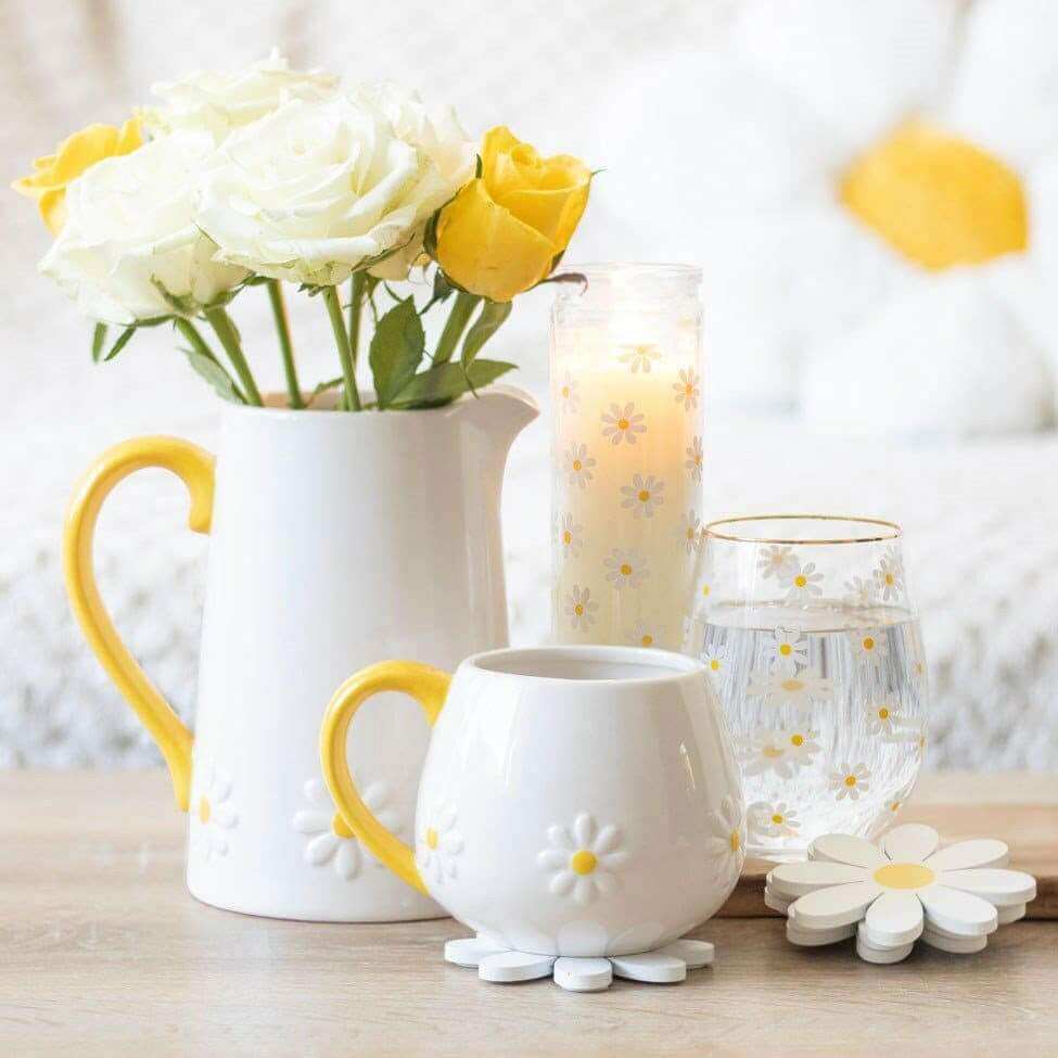The Fashion Gift Shop: Daisy Print Stemless Wine Glass With Gold - Tone Rim by Jones Home & Gifts, Stemless Wine Glass