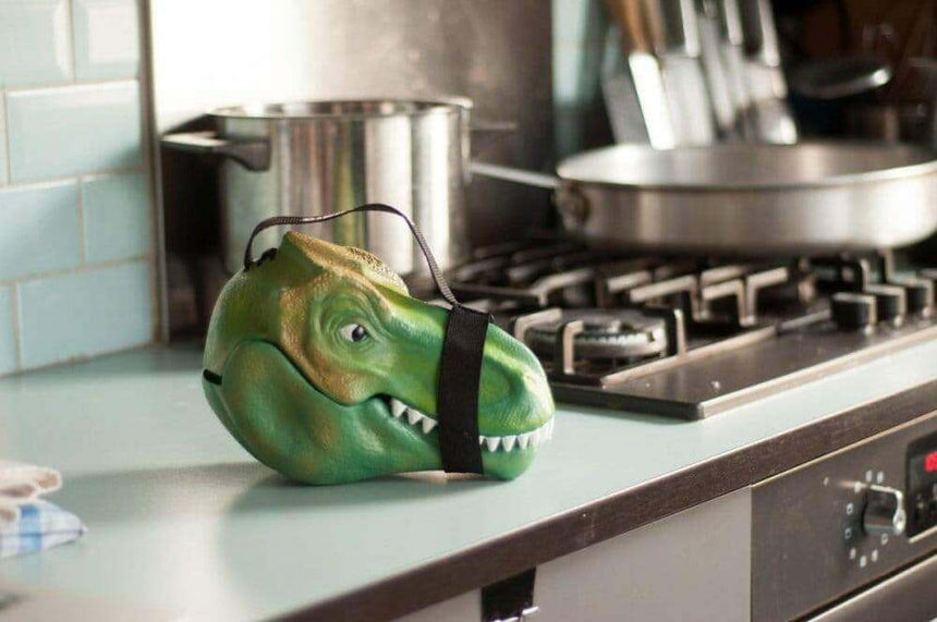 The Fashion Gift Shop: Dinosaur T Rex Lunch Box - Jurassic Dino Storage Case with Carry Handle by Luckies, Lunch Boxes & Totes
