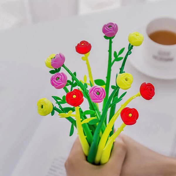 The Fashion Gift Shop: Rose Flowers Retro Style Colourful Gel Pens, Pack of 3 by Fashion Accessories, Art and Craft