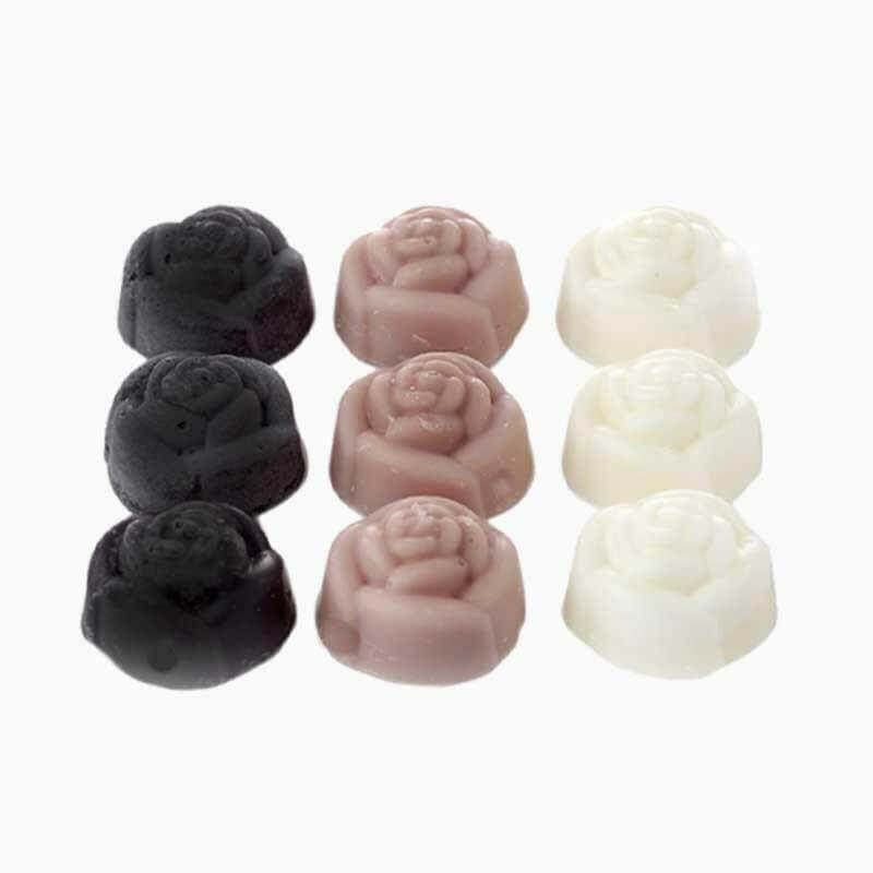 Set of 9 Handmade Soya Wax Melts - Skulls & Roses by Eden