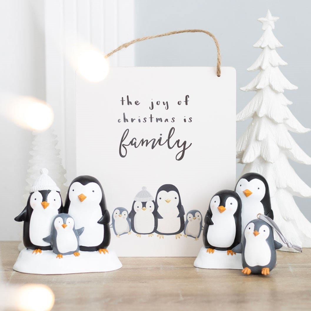 Cute Penguin Family Resin Ornament, Christmas Decorations.