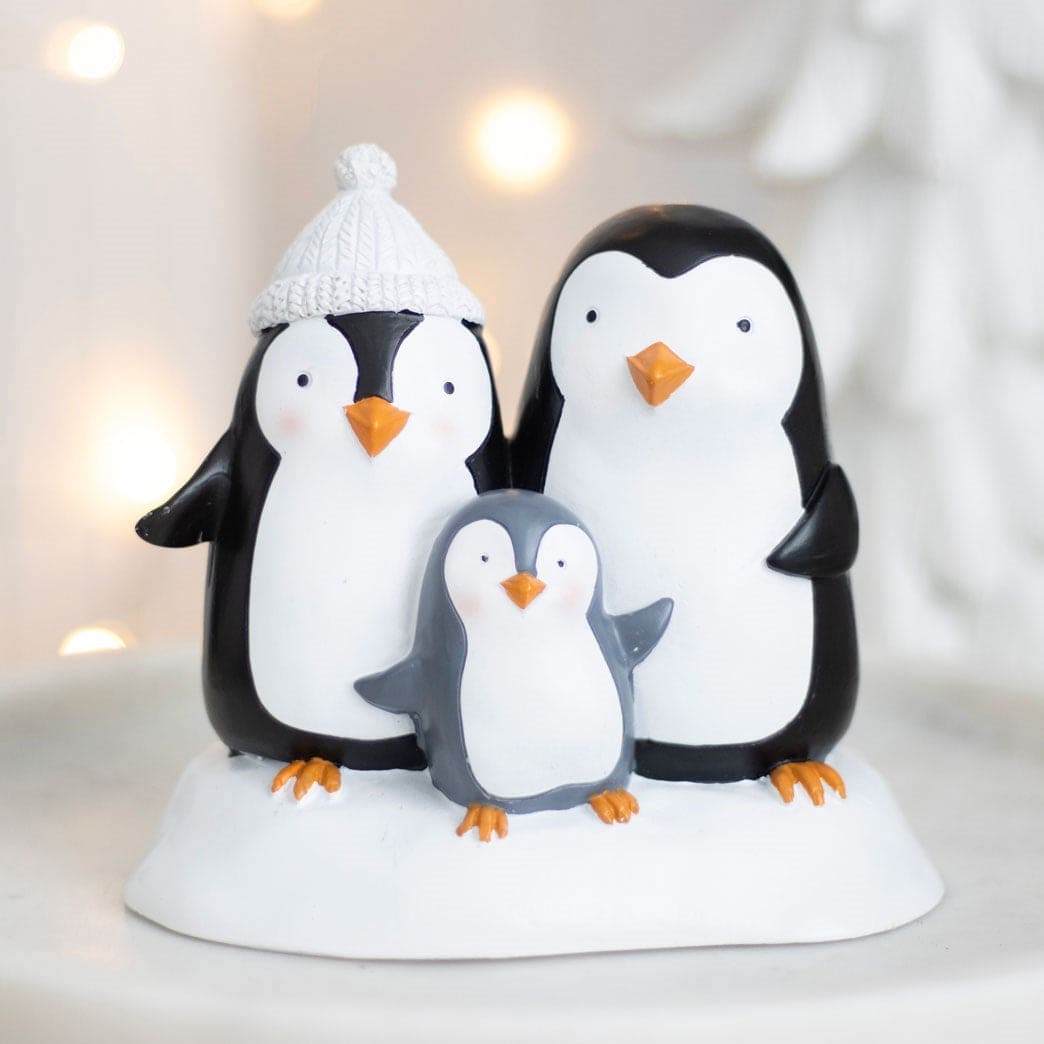 Cute Penguin Family Resin Ornament, Christmas Decorations.