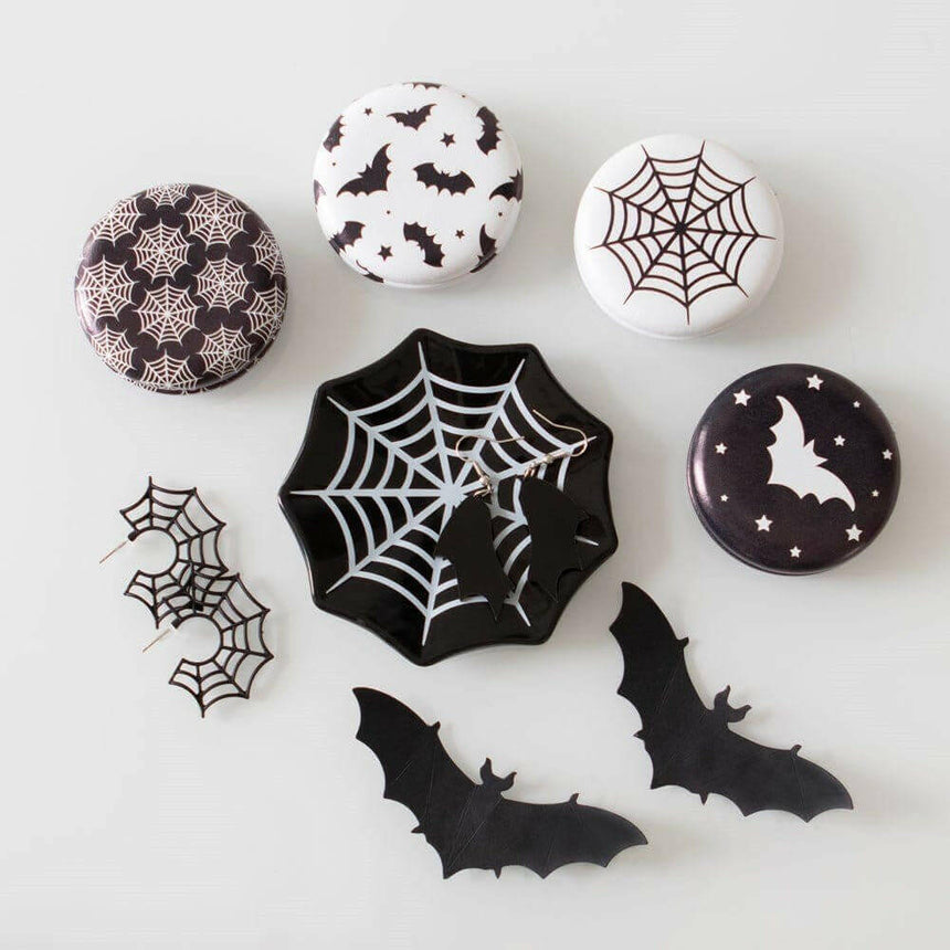 The Fashion Gift Shop: Spiderweb Trinket Jewellery Dish for Organizing Essentials by Spirit of equinox, Jewellery Dish
